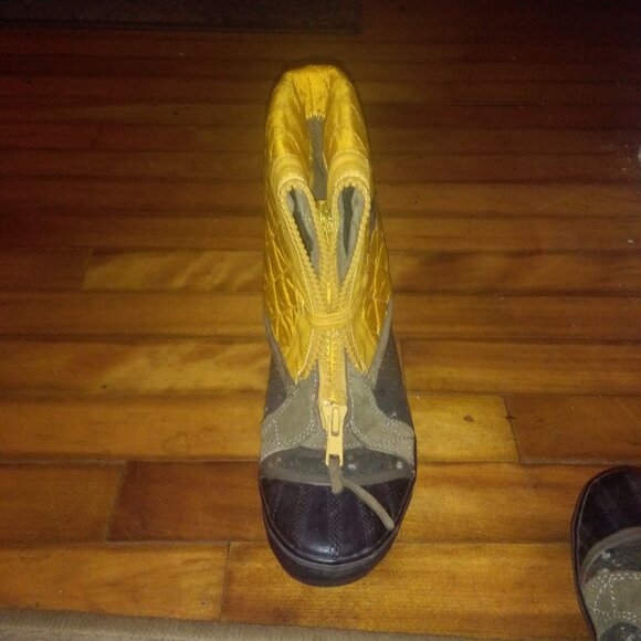 Sorel Boots Suede and Wool - Picture 7 of 8